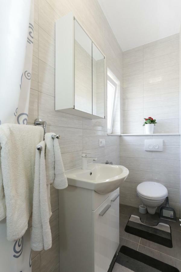 Villa Supuk Vinisce ภายนอก รูปภาพ