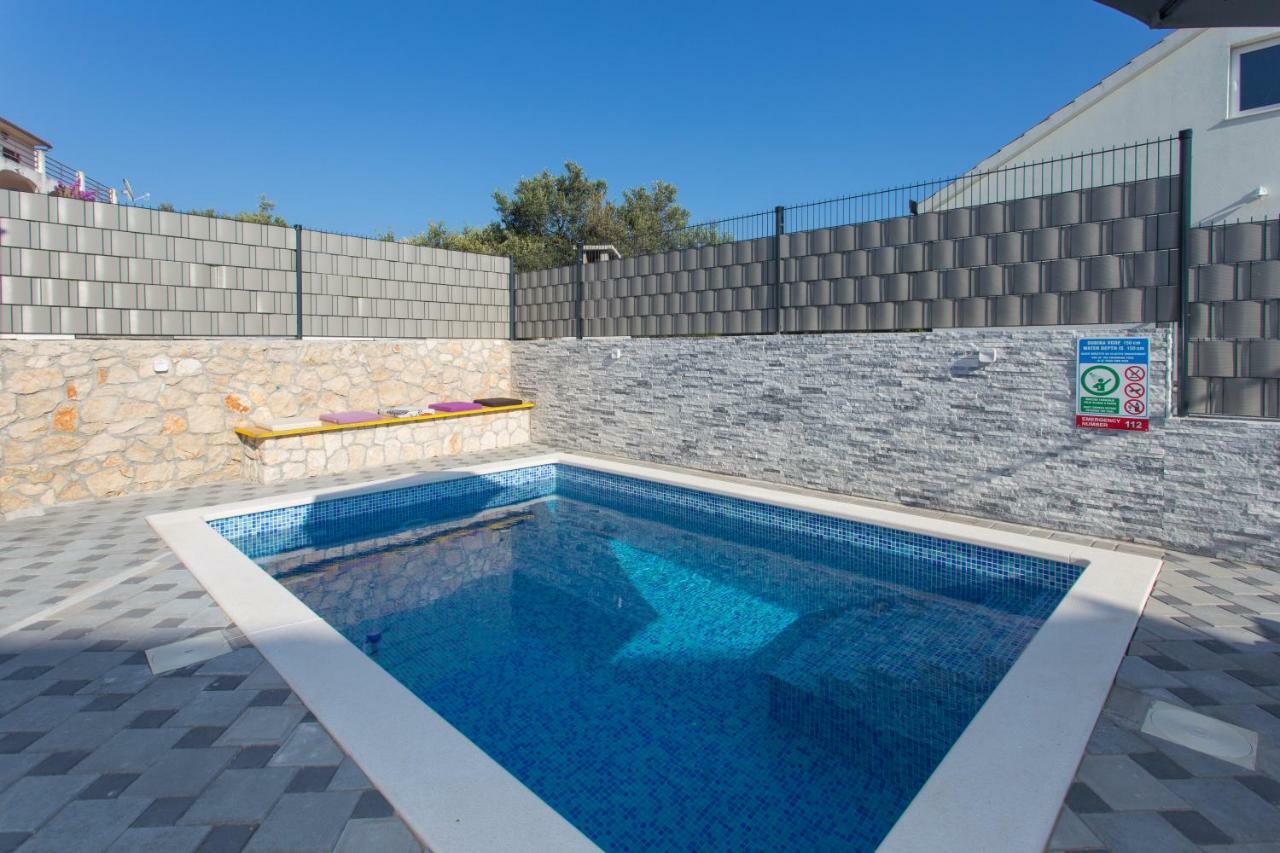 Villa Supuk Vinisce ภายนอก รูปภาพ