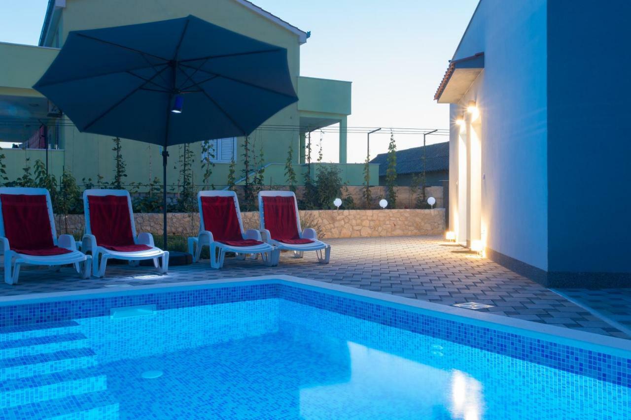 Villa Supuk Vinisce ภายนอก รูปภาพ